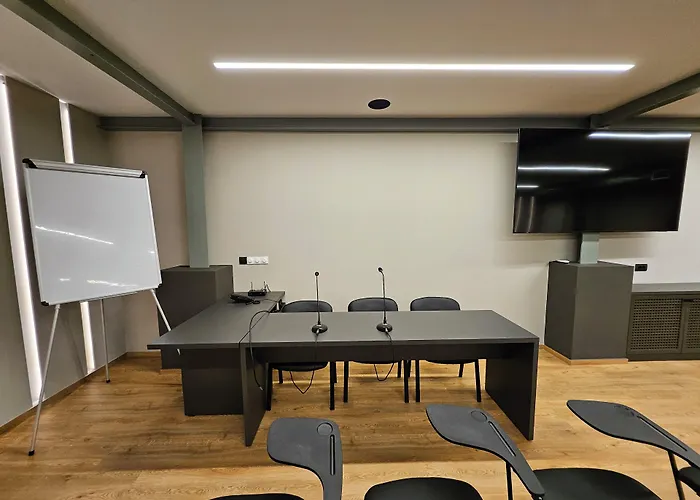 Petousis Hotel & Suites